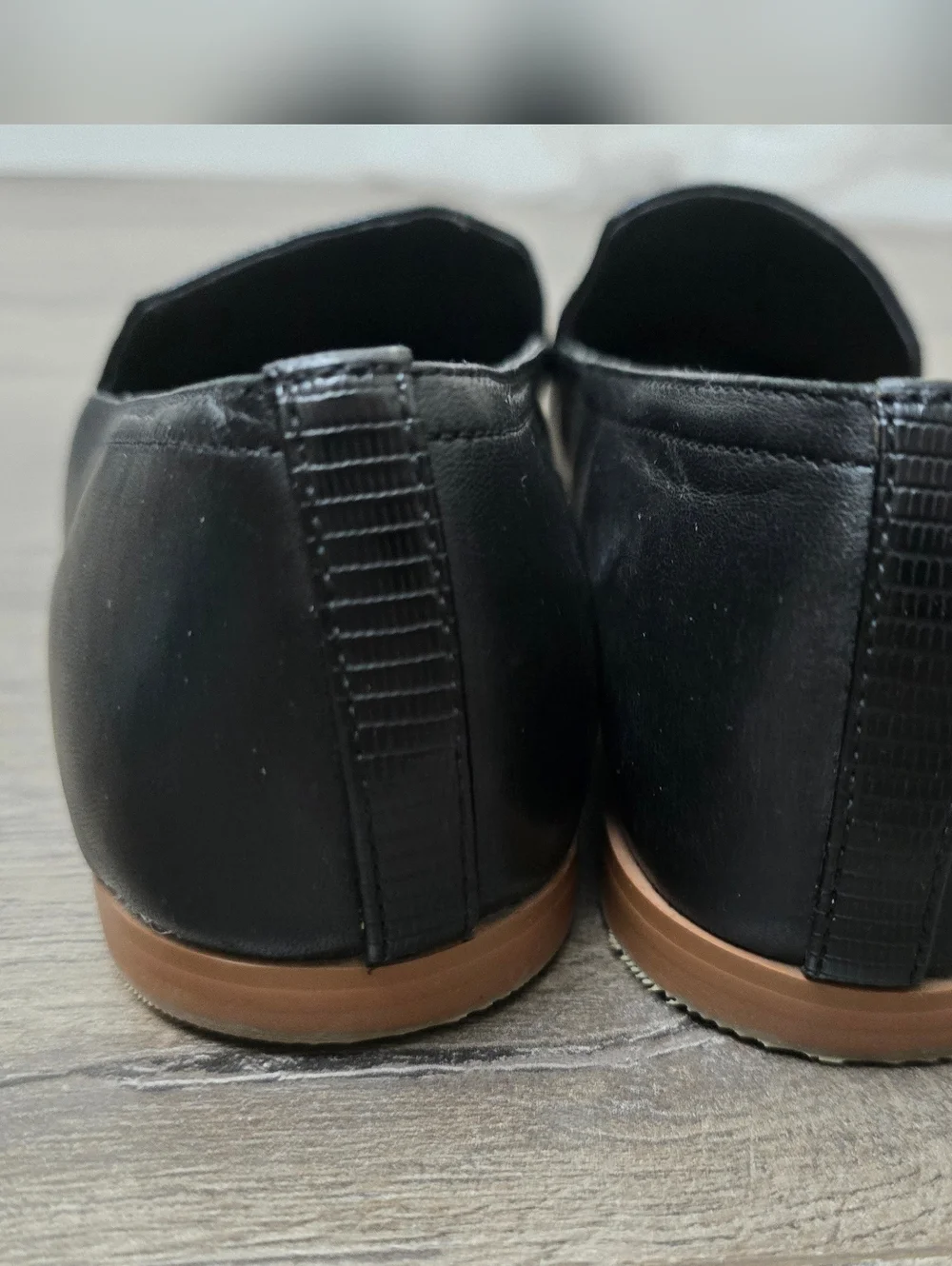 Vince Camuto Finetta Leather Loafer Black Womens Size 7.5 Preppy Classic